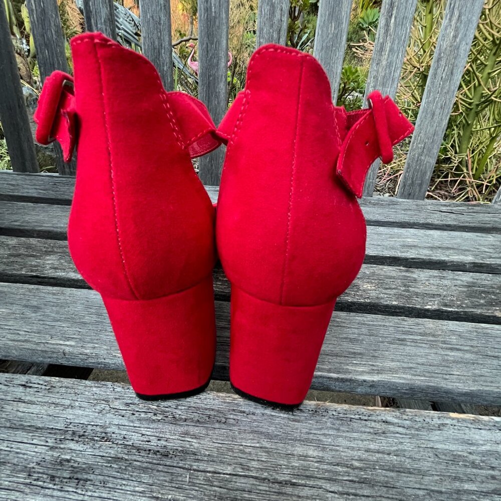 My Soft Women's Heel Ankle Strap Closed Toe New Red Chunky Shoes, Size 9 - Picture 6 of 15